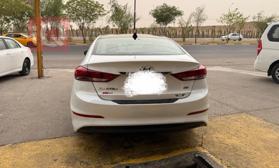 هیوندای ئەلەنترا